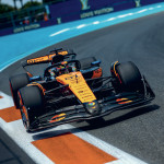 NOTIQUE Poznámkový kalendár Formula – Jiří Křenek 2027, 30 x 30 cm