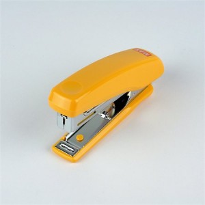 Zošívačka No.10 20 listov MAX HD-10NX žltá